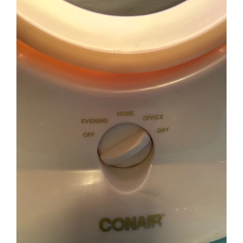 Conair Reflections LED Lighted Vanity Mirror Double Sided‎ Rotating Cream BE18LC